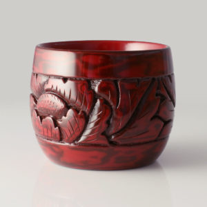 藤井漆工］村上堆朱 ぐい呑 牡丹唐草 研出塗 - 米寿祝いのプレゼント