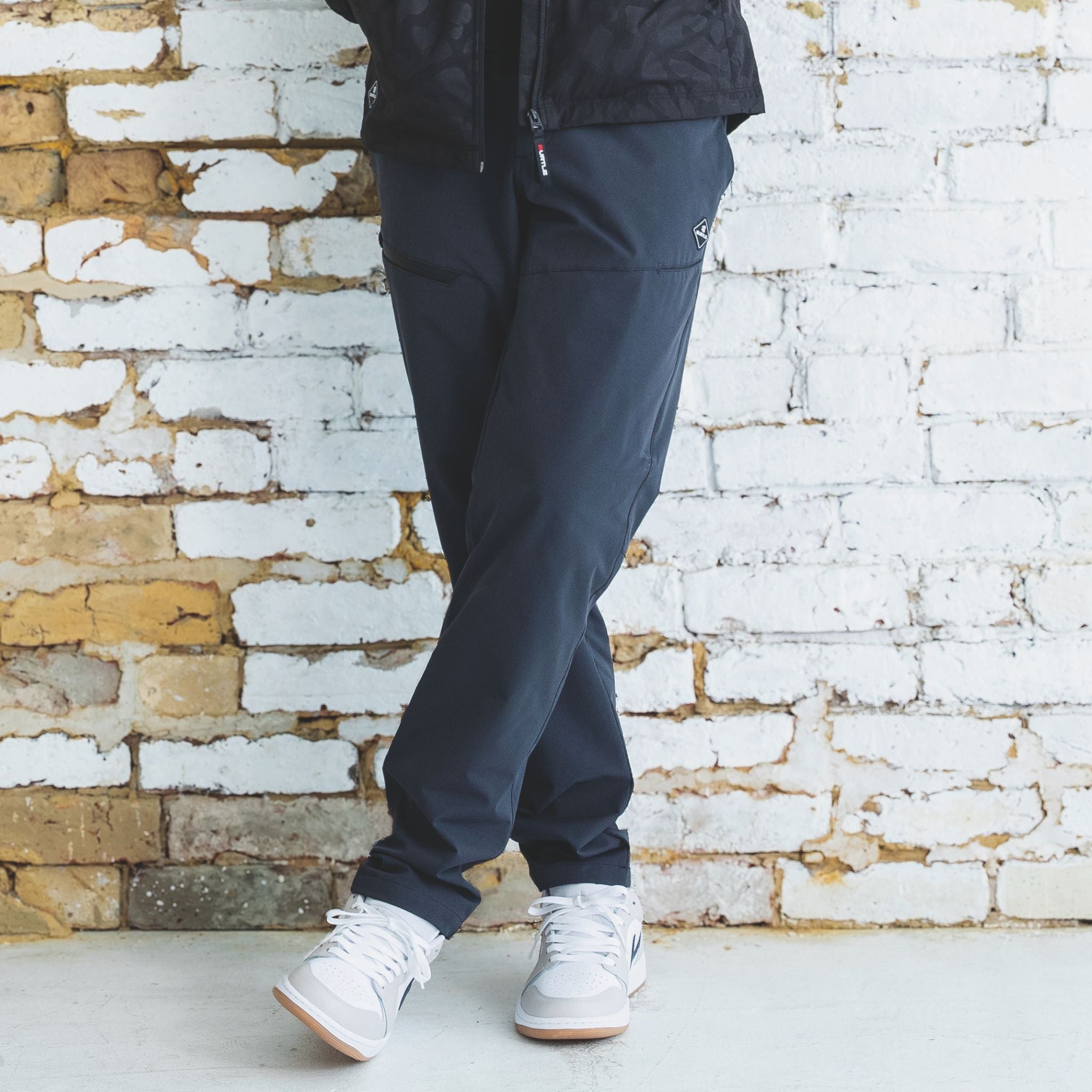 484_05.jpg?v=1761564667&width=1946