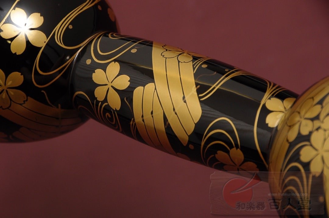 和楽器 鼓 黒地金色花柄 和楽器 鼓 黒地金色花柄 和楽器 鼓 黒地金色花