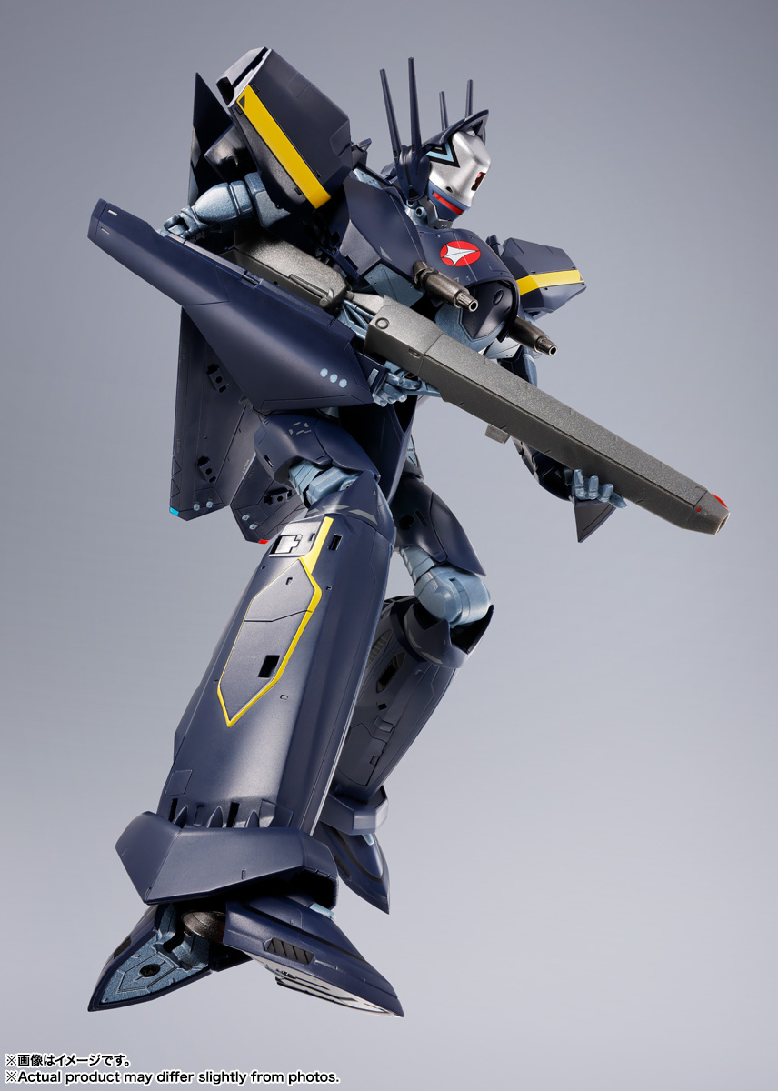 DX超合金 VF-17S ナイトメアステルスバルキリー（ガムリン木崎機