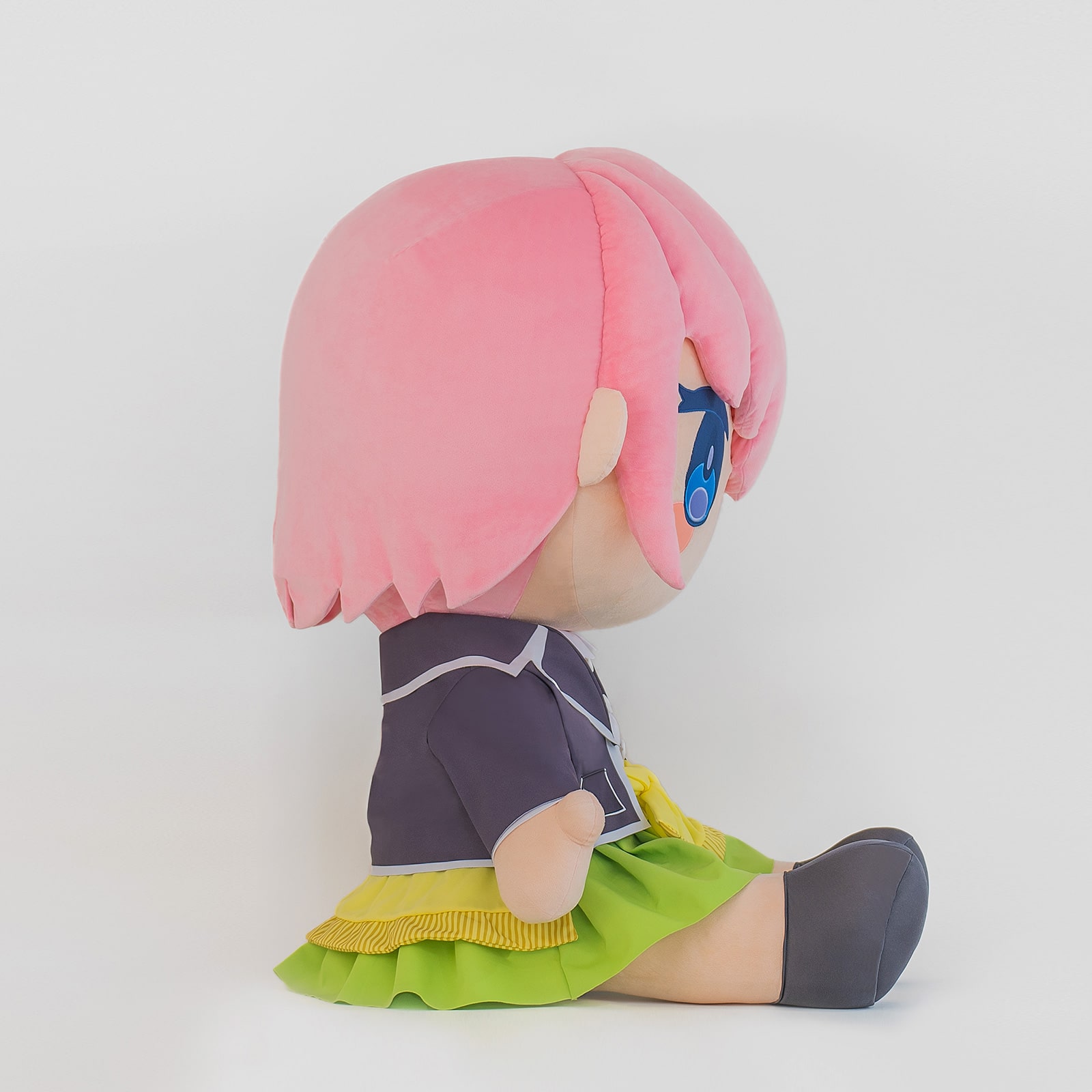 どきゅーと 映画「五等分の花嫁」 超特大ぬいぐるみ 中野一花｜TAITO