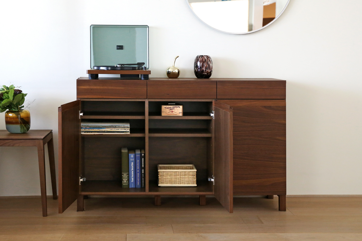 レッチェ 134キャビネット WALNUT(W134×D40×H88cm)税込￥145,000