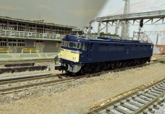 オリジナル特製品 EF61 11シールドビーム、PS22パンタ仕様 今月の入線