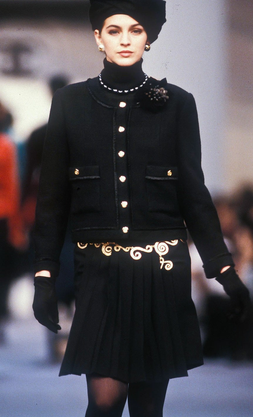 シャネル ヴィンテージ ジャケット スーツ CHANEL ブラック ライオン