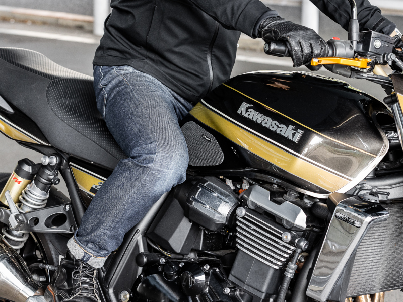 ZRX1200DAEG 【ダエグ】カーボンタンクカバー タンクパッド