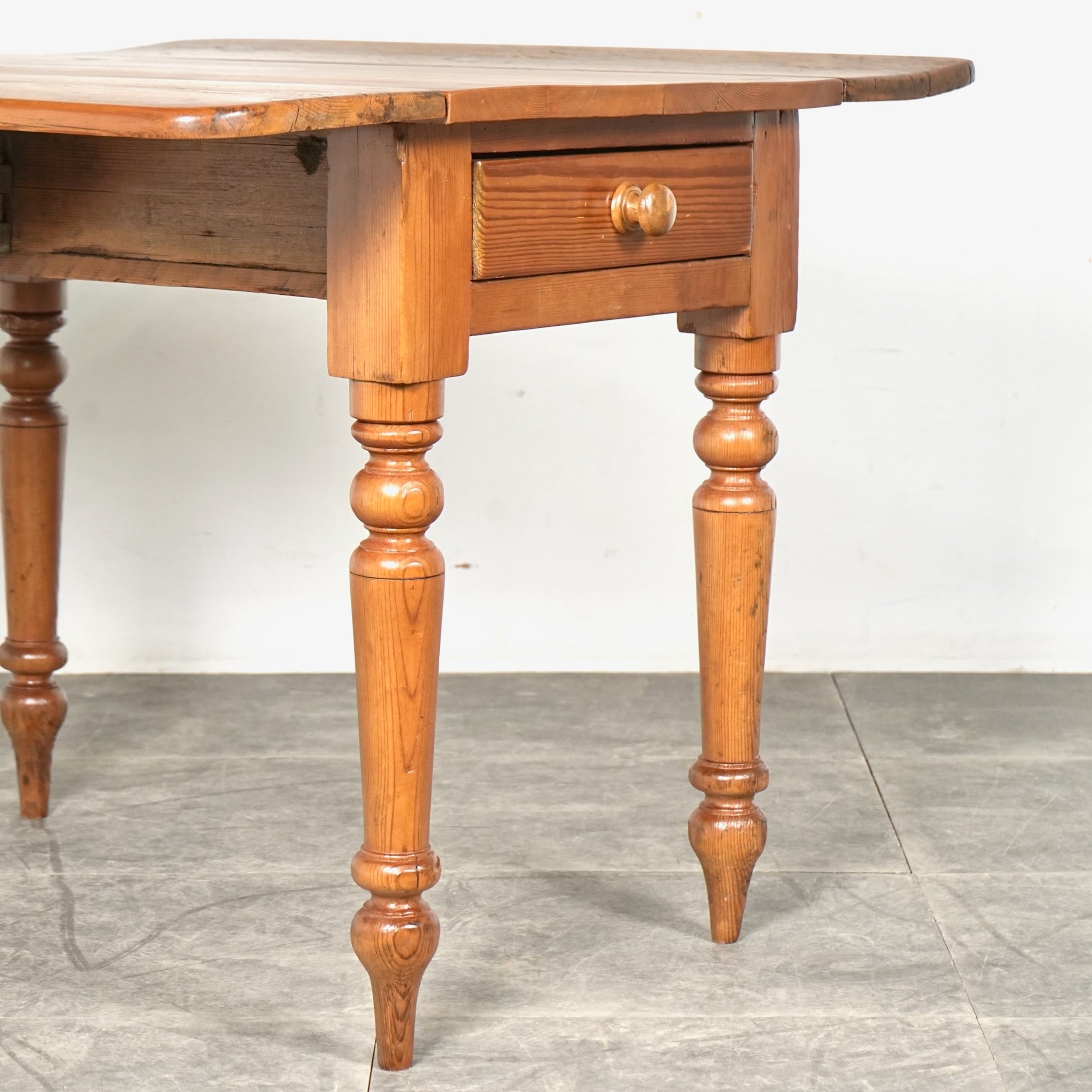 フレンチアンティーク ドロップリーフテーブル – TIME HYPE