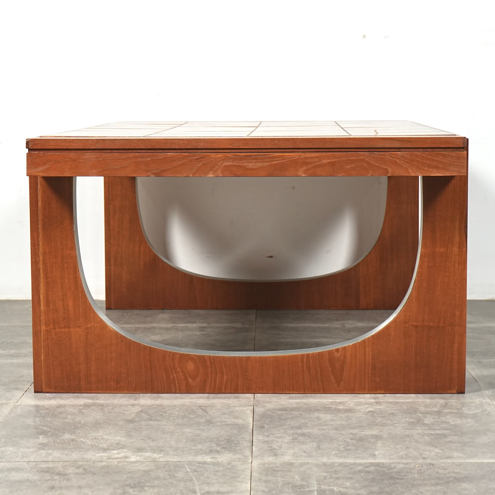 デンマークヴィンテージ タイルトップ ローテーブル – TIME HYPE