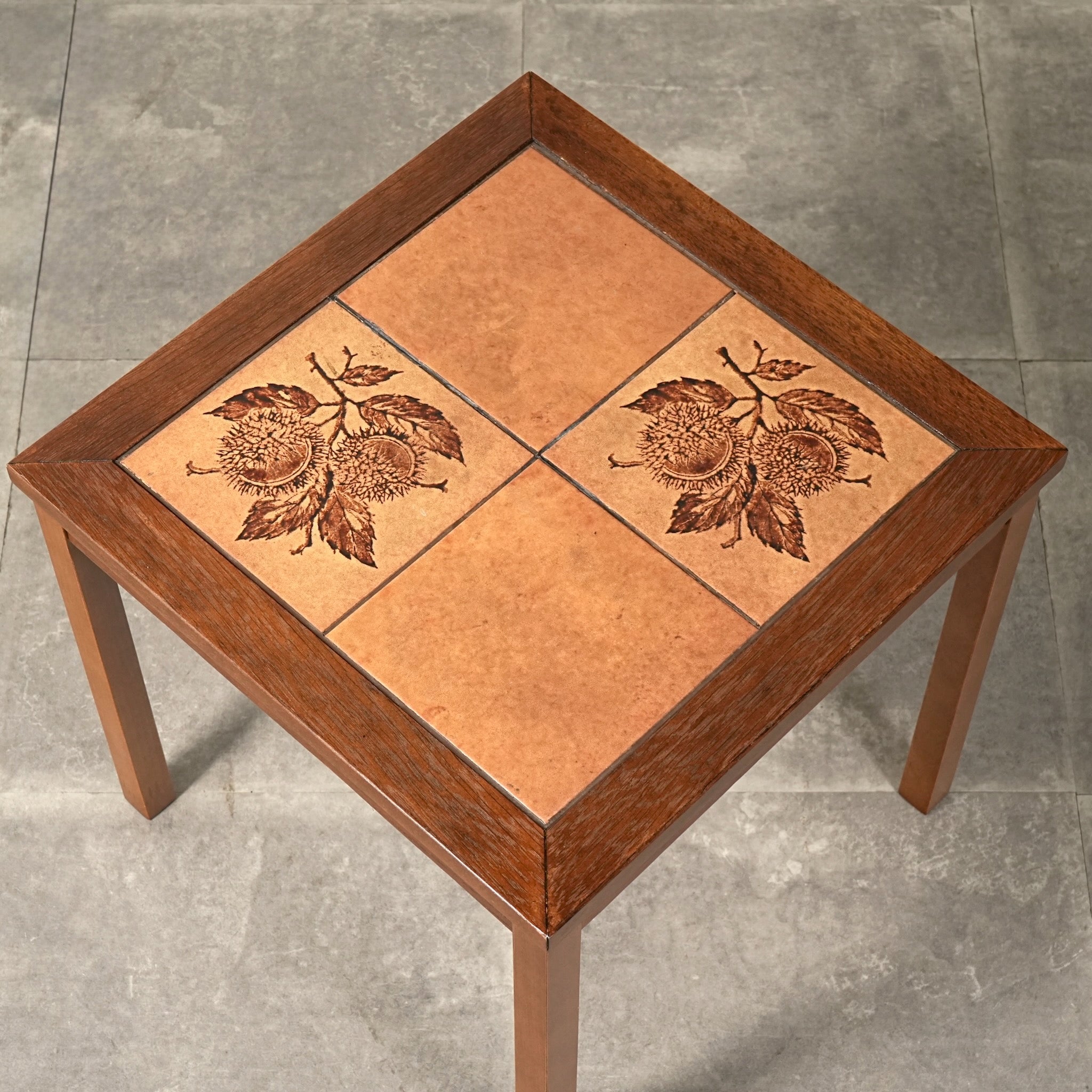 北欧ヴィンテージ タイルトップサイドテーブル デンマーク製