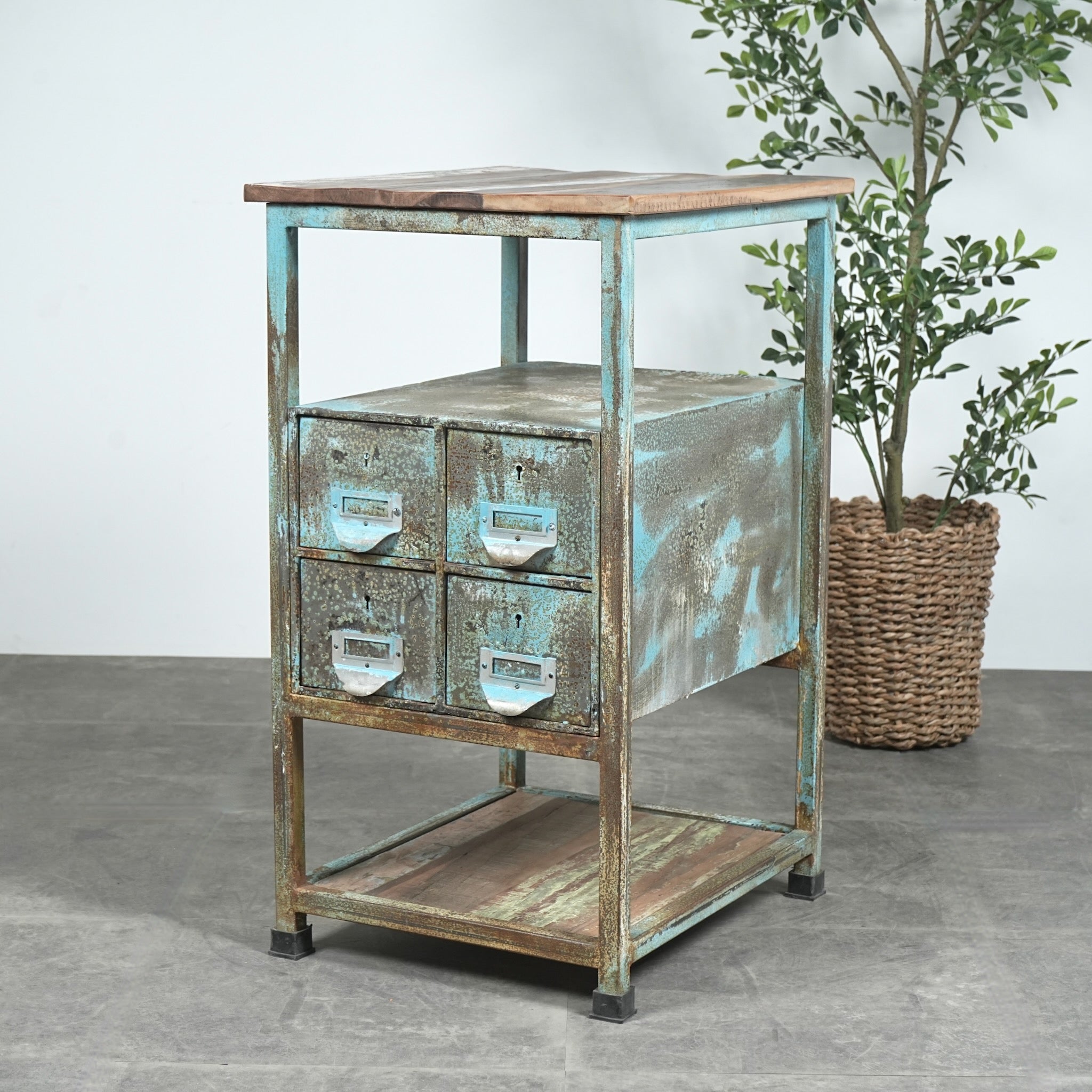 295361-1.jpg?v=1734685138&