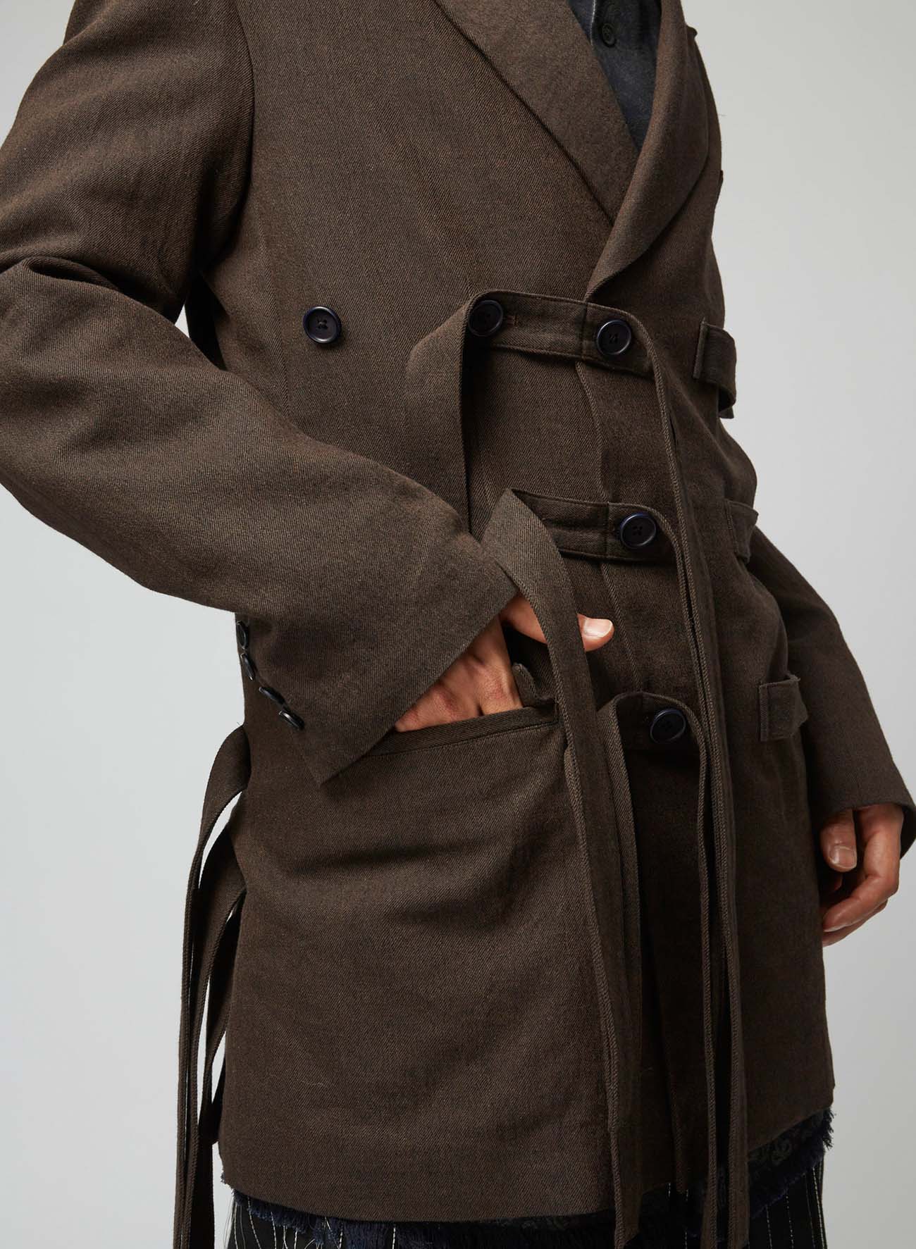 lawgy 2way neck front double point coat