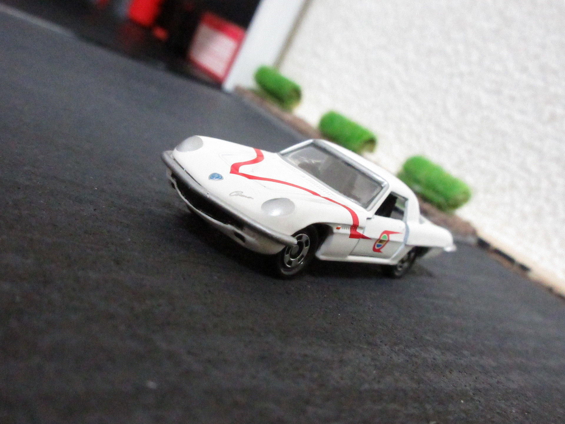 マスコミトミカ 03 コスモスポーツ ウルトラマンマットカー