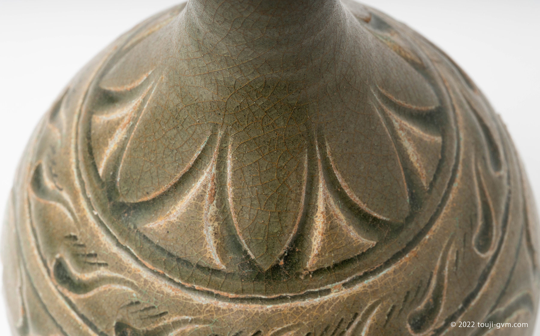 中国骨董旧家蔵陶磁器名品【中国清の時代耀州窯(ようしゅうよう)青磁