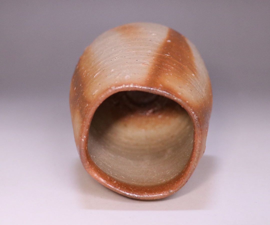 金重 愫 作 「緋襷麦酒呑」 ～備前焼専門卸小売店 川口陶楽苑～