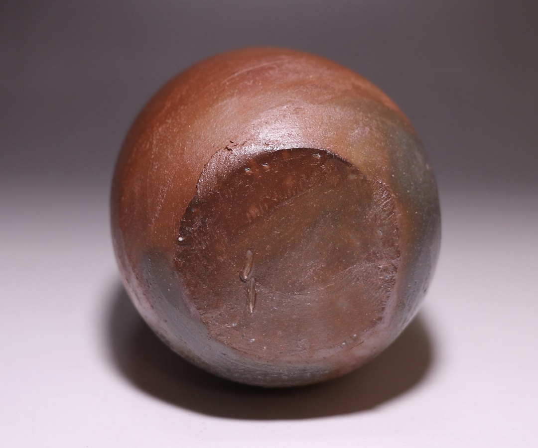 伊勢崎 満 作 「備前徳利」 ～備前焼専門卸小売店 川口陶楽苑～