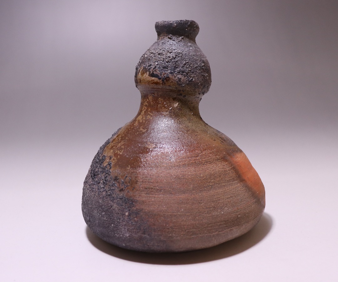 陶芸家 中村六郎 備前 ぐい呑 酒器 酒盃 窯変 共箱 共栞 陶芸家 中村