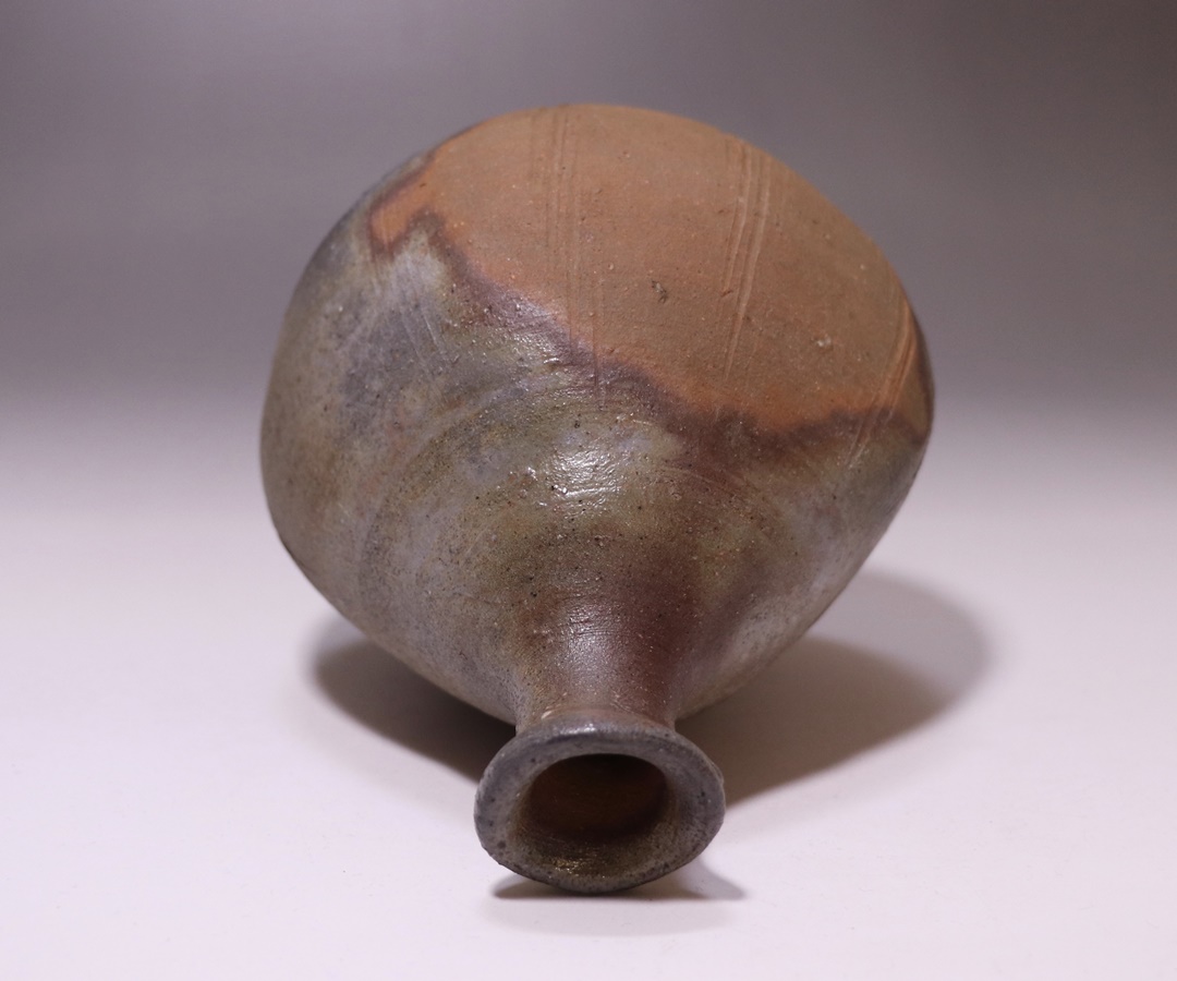 金重晃介 作 「備前扁壷徳利」 ～備前焼専門卸小売店 川口陶楽苑～