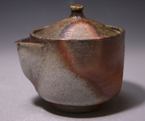 山本 出 作 「備前徳利」 ～備前焼専門卸小売店 川口陶楽苑～