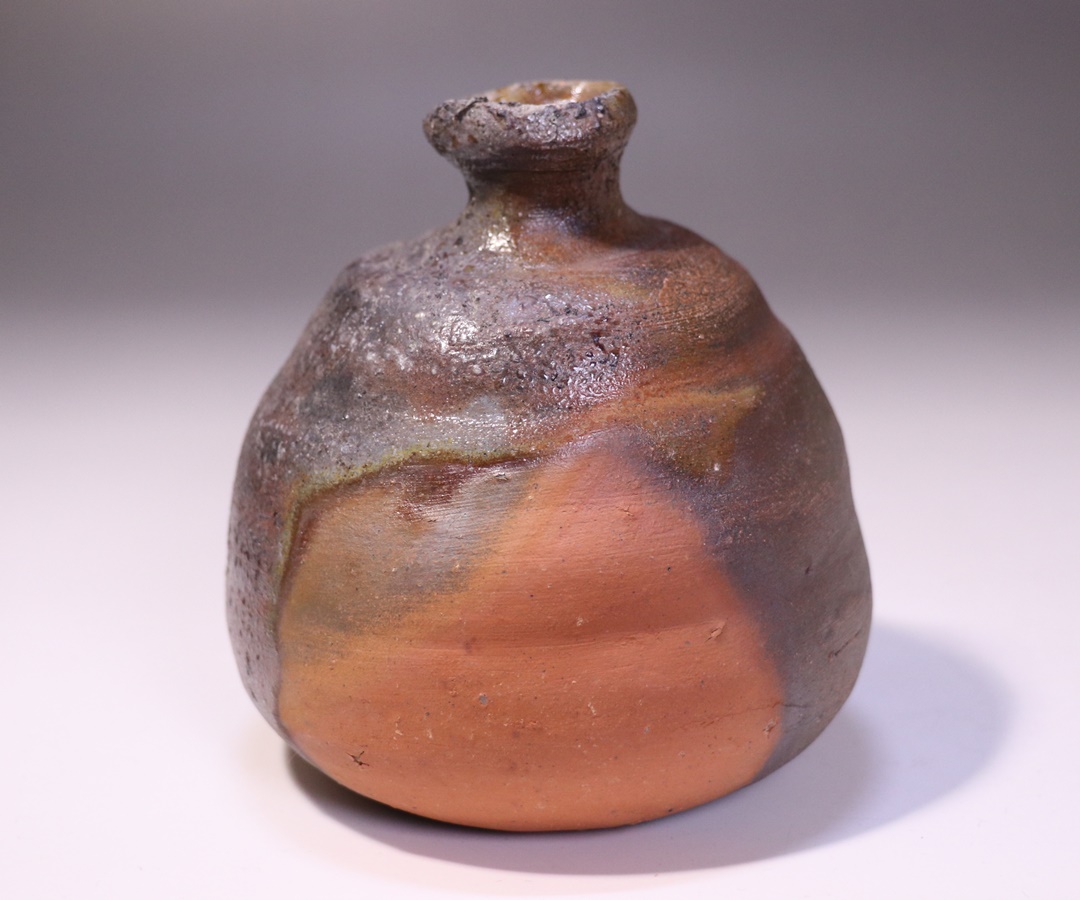 人気作家☆中村和樹【師：中村真・中村六郎】☆備前【窯変】徳利①