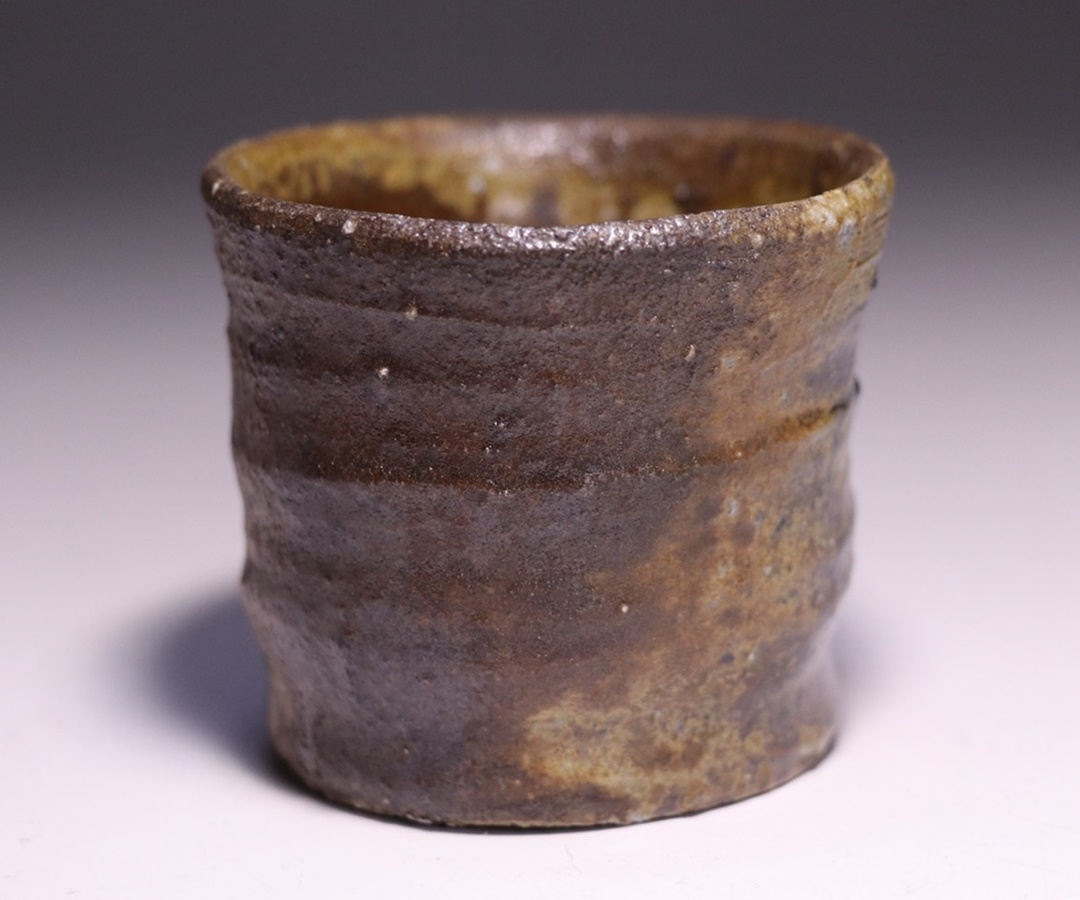 高力芳照 作 「備前黒胡麻酒呑」 ～備前焼専門卸小売店 川口陶楽苑～