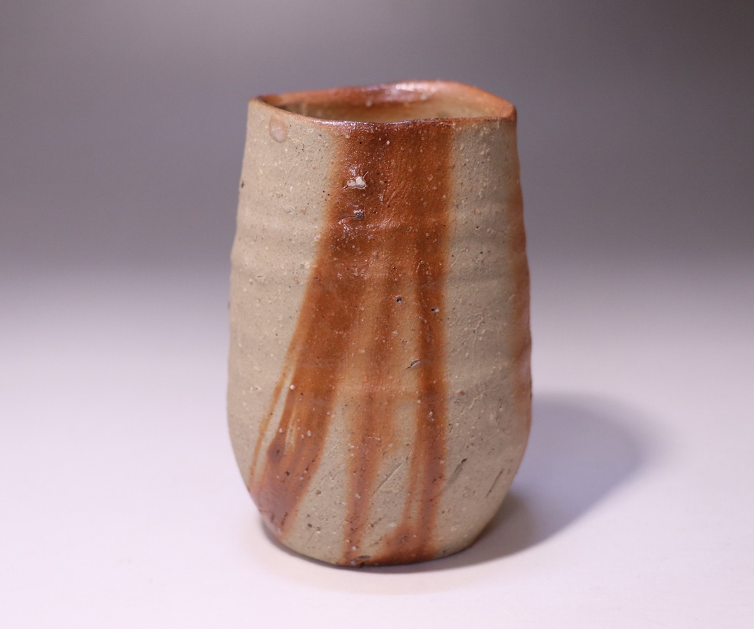 実力人気作家・金重まこと先生 備前焼緋襷ぐい呑 酒呑【506】 実力人気