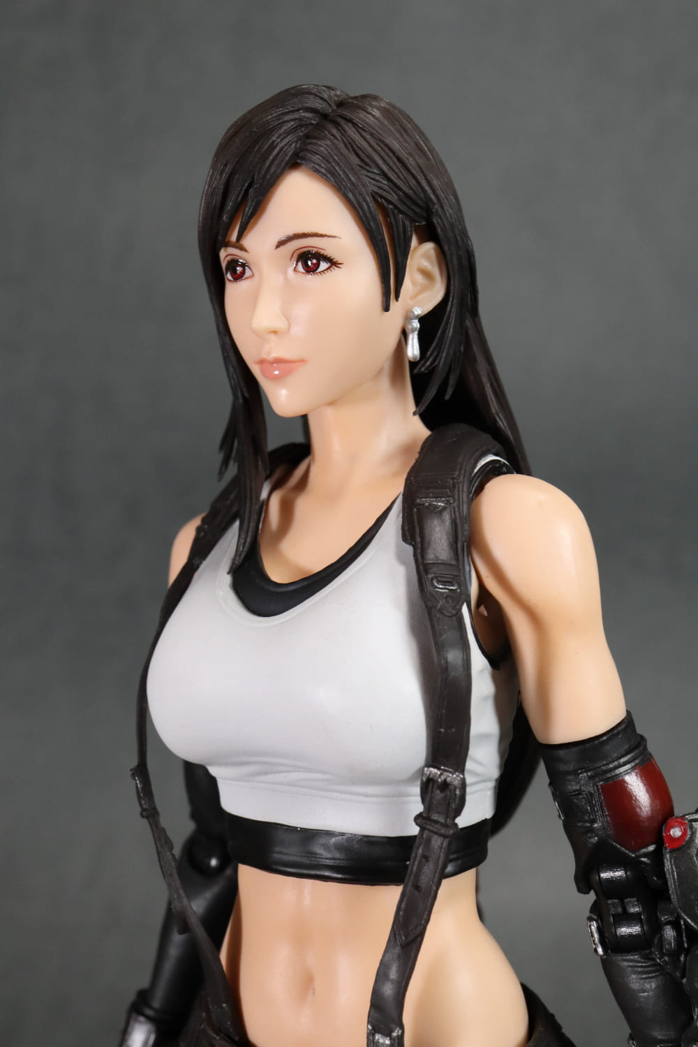 FFVII PLAY ARTS改 ティファ フィギュア Amazon.co.jp: スクウェア