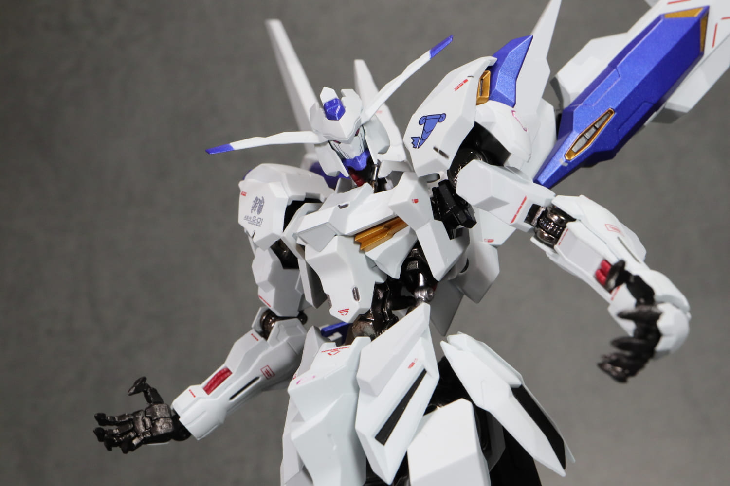 BANDAI - L ROBOT魂 ガンダムバエル METAL ROBOT魂 ガンダムバエル