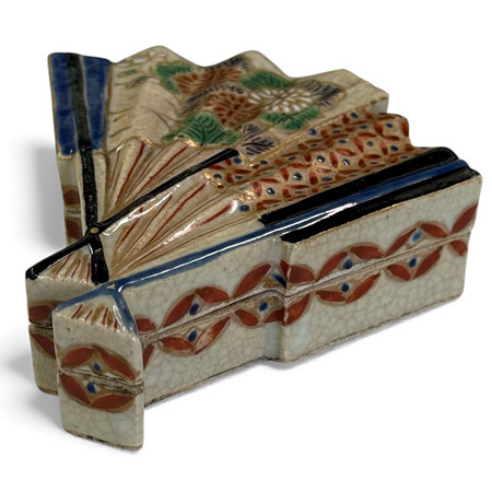 仁清色絵重ね扇秋草文香合(淡々斎書付）－豊池美術店