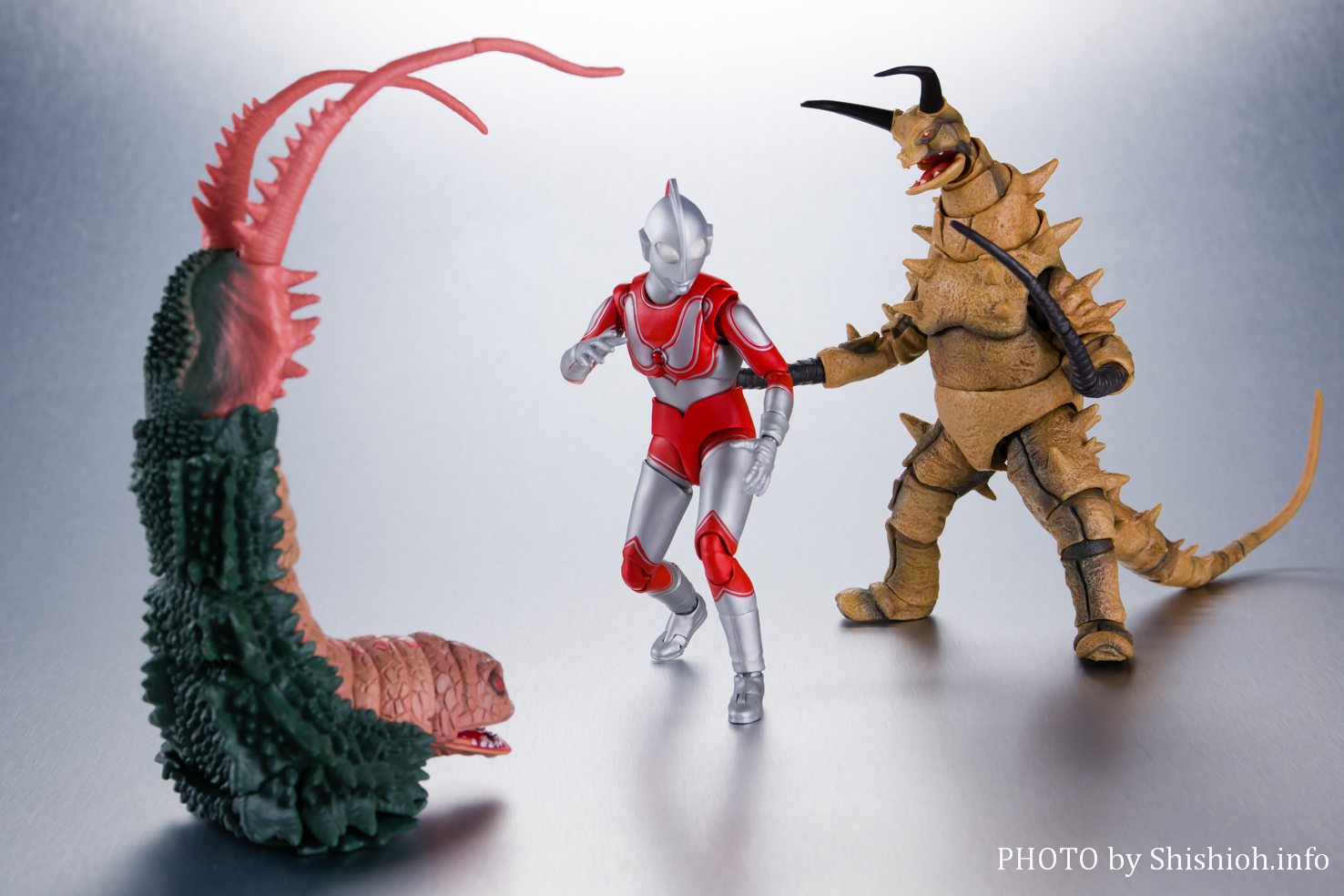 フィギュアアーツグドン、ツインテール二点セット S.H.Figuarts グドン