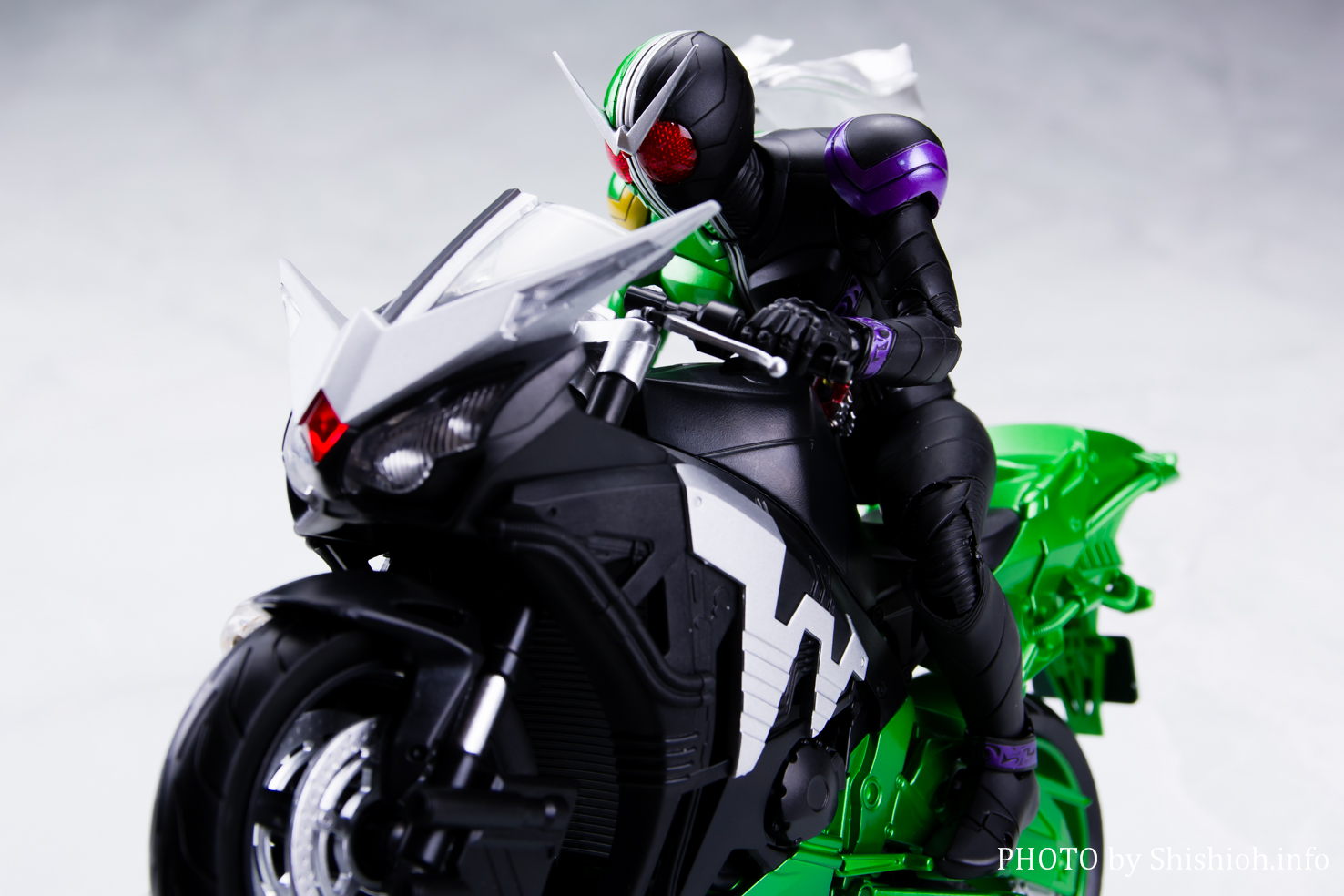バンダイ S.H.フィギュアーツ 仮面ライダーW マシンボイルダーセット