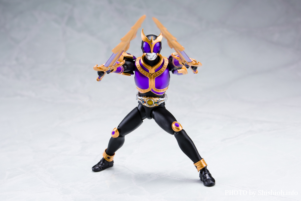 仮面ライダークウガ ライジングタイタン 真骨彫 S.H.Figuarts（真骨彫