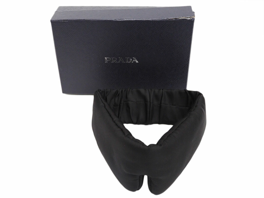 PRADA プラダ シルクアイマスク ポーチ付 箱・カード付 旅行 安眠グッズ