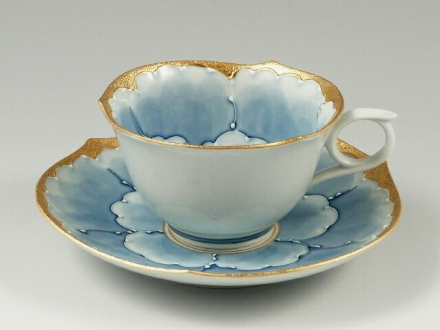 楽天市場】有田焼 文山窯 金牡丹輪花浅型 コーヒーカップ&ソーサー