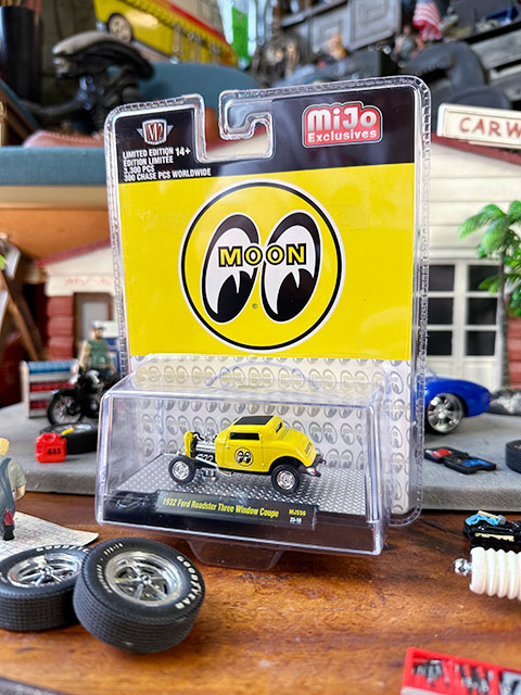 M2フォードロードスタースリーウインドウクーペ - ムーンアイズ