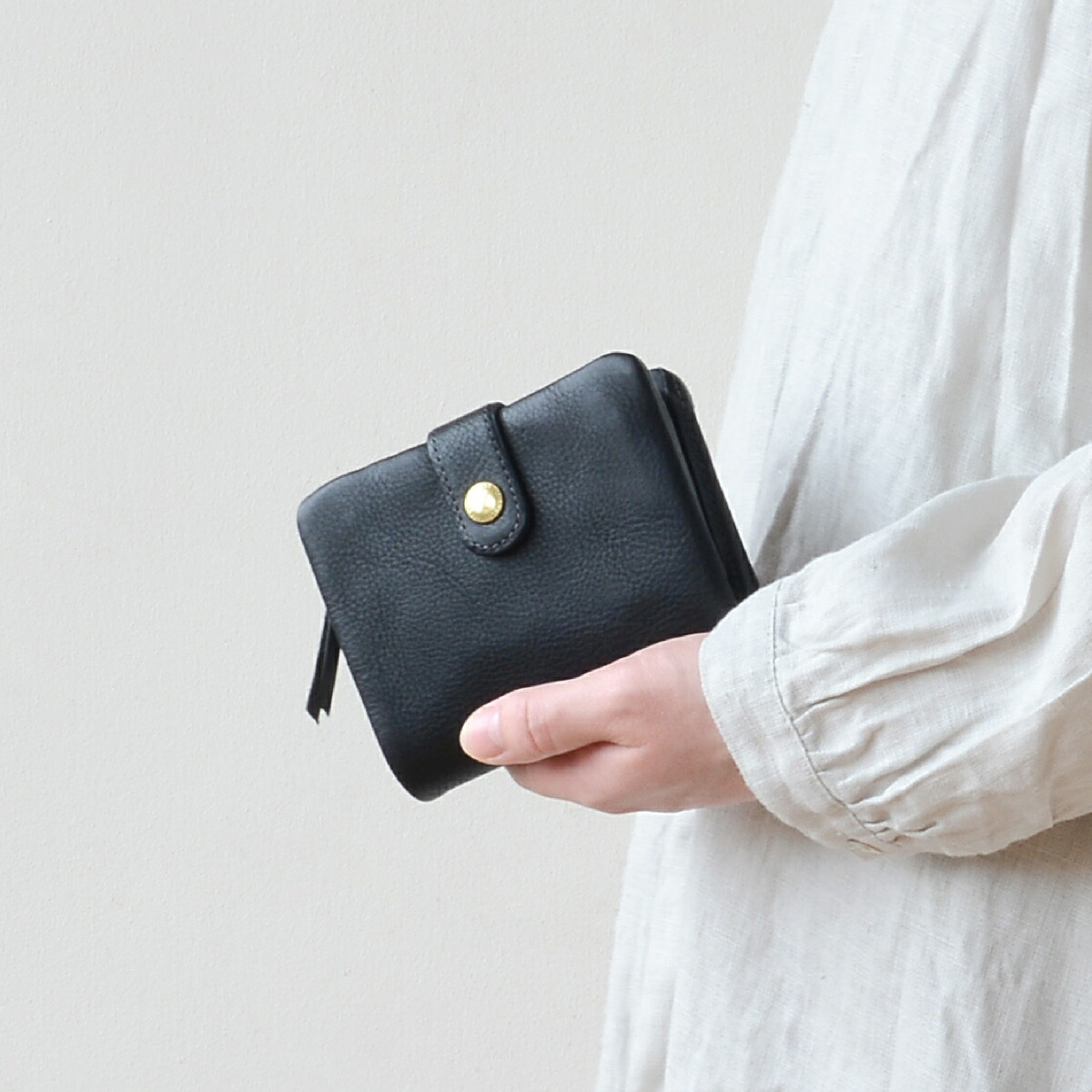 なこ様ご購入用☆STRATHBERRY ブラック 二つ折り財布 ストラスベリー