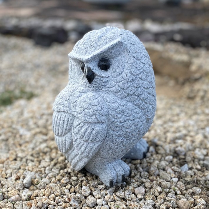 フクロウの石像 置物 楽天市場】ふくろうの石像の通販