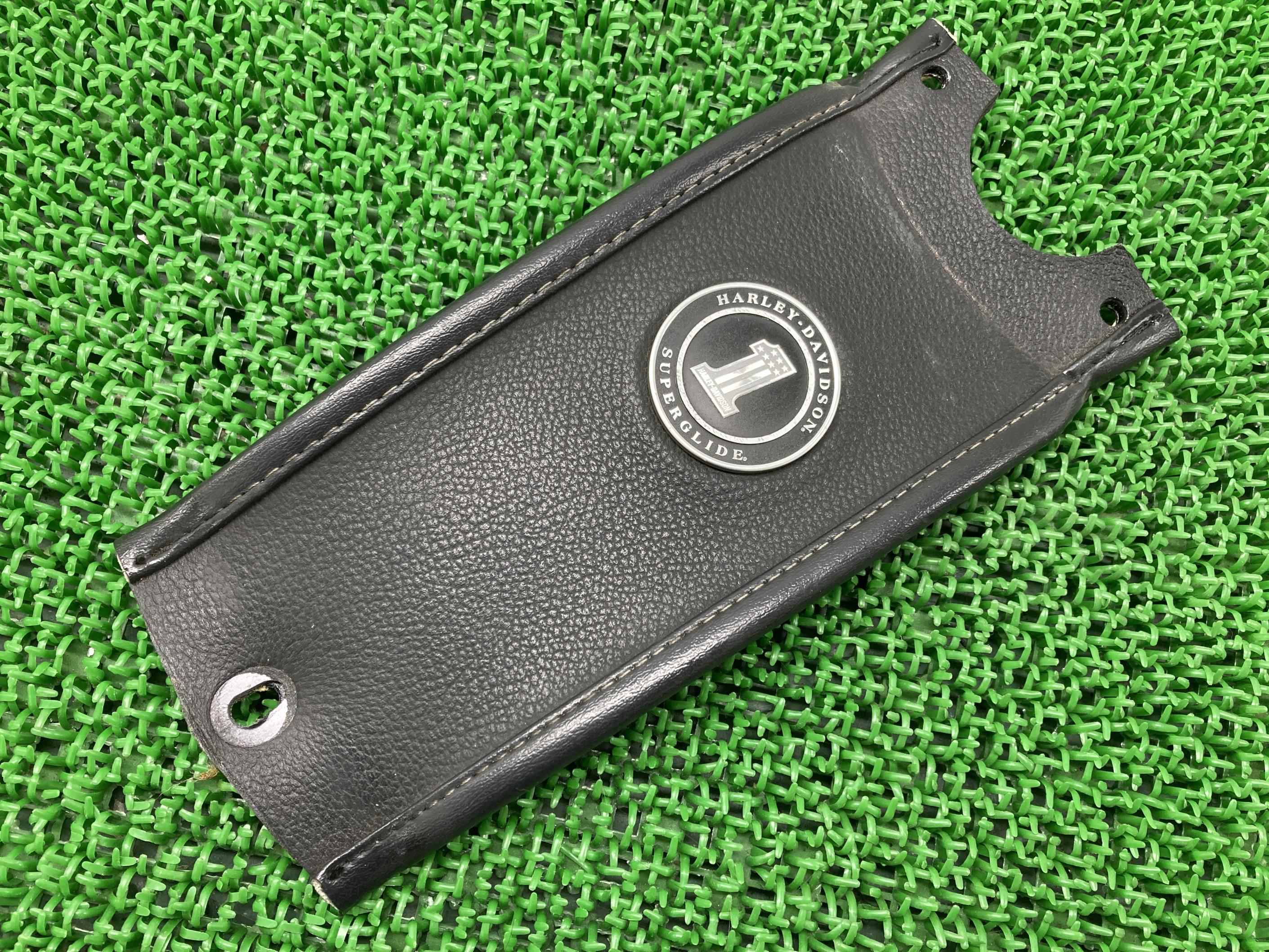 新品ハーレー純正タンクパネルレザーソフテイルダイナロゴ