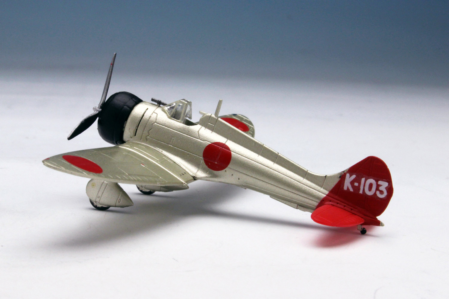 1/144 日本海軍 九六式艦上戦闘機 & 零式艦上戦闘機二一型 (2機セット