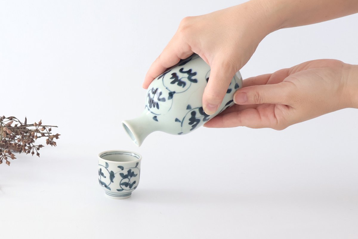 ぐい吞み・お猪口・盃の違いは？】特徴や用途、おすすめの酒器を徹底