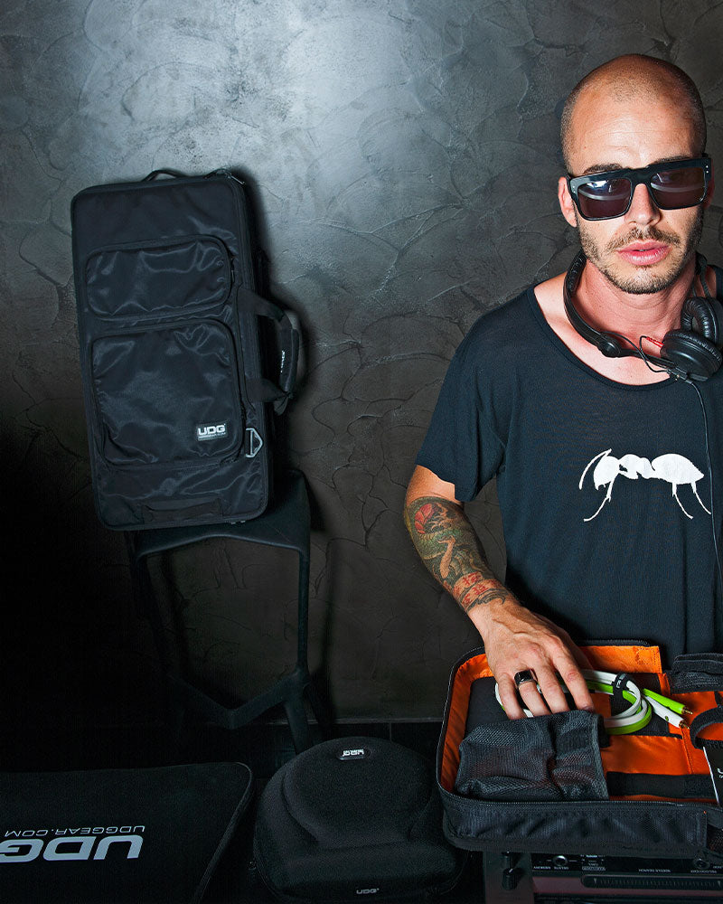 UDGレコードバッグ UltimateSlingBagTrolleyDeLuxe UDGレコードバッグ