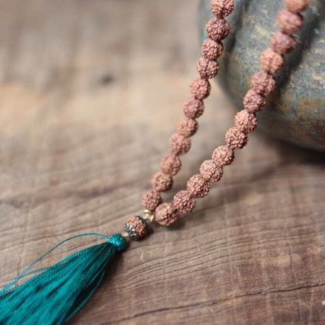 ねこのつかい ルドラクシャマーラー トップガウリシャンカール ねこの