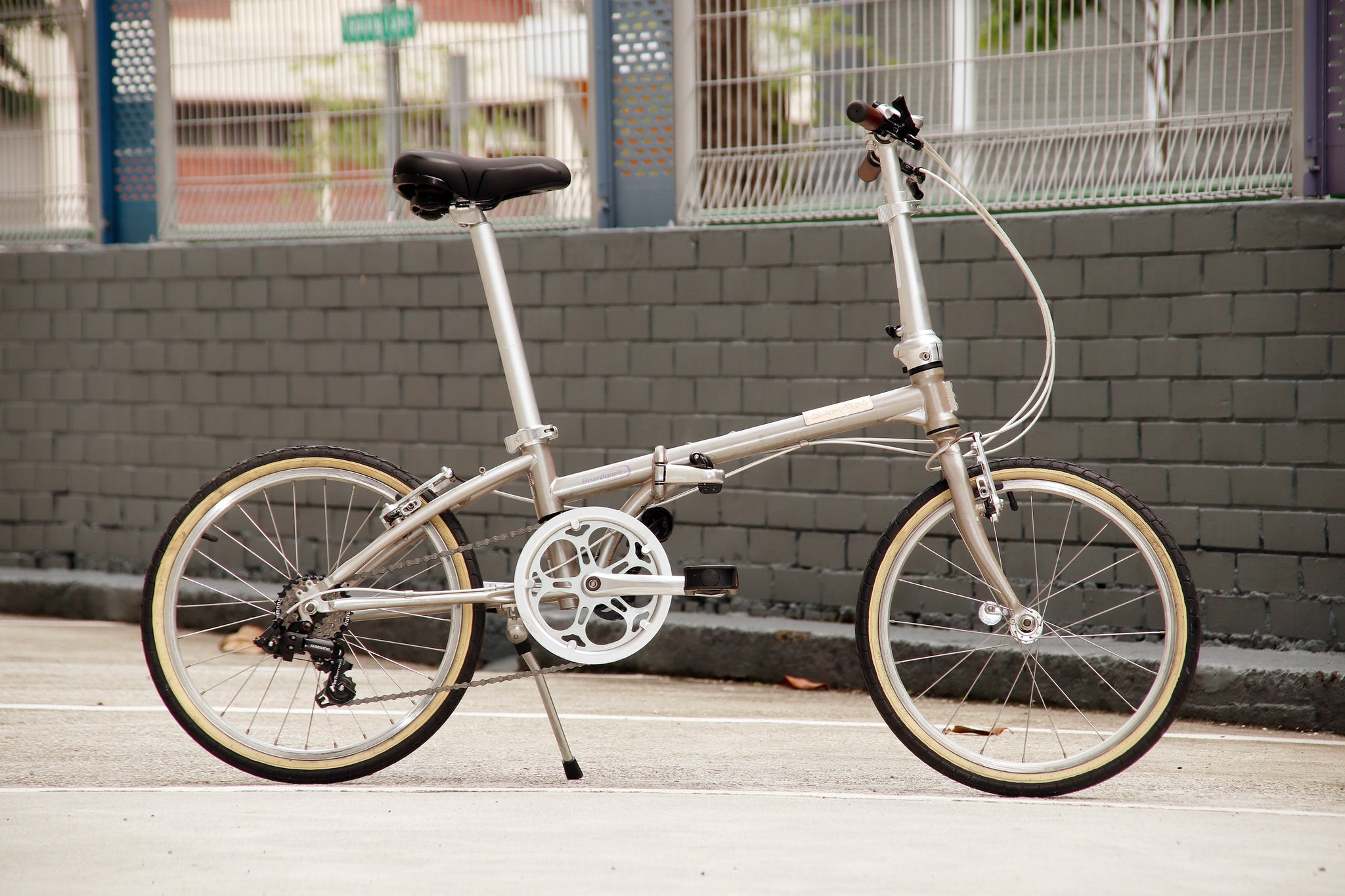 Dahon Boardwalk D7 [Upcycled] – Unspokin