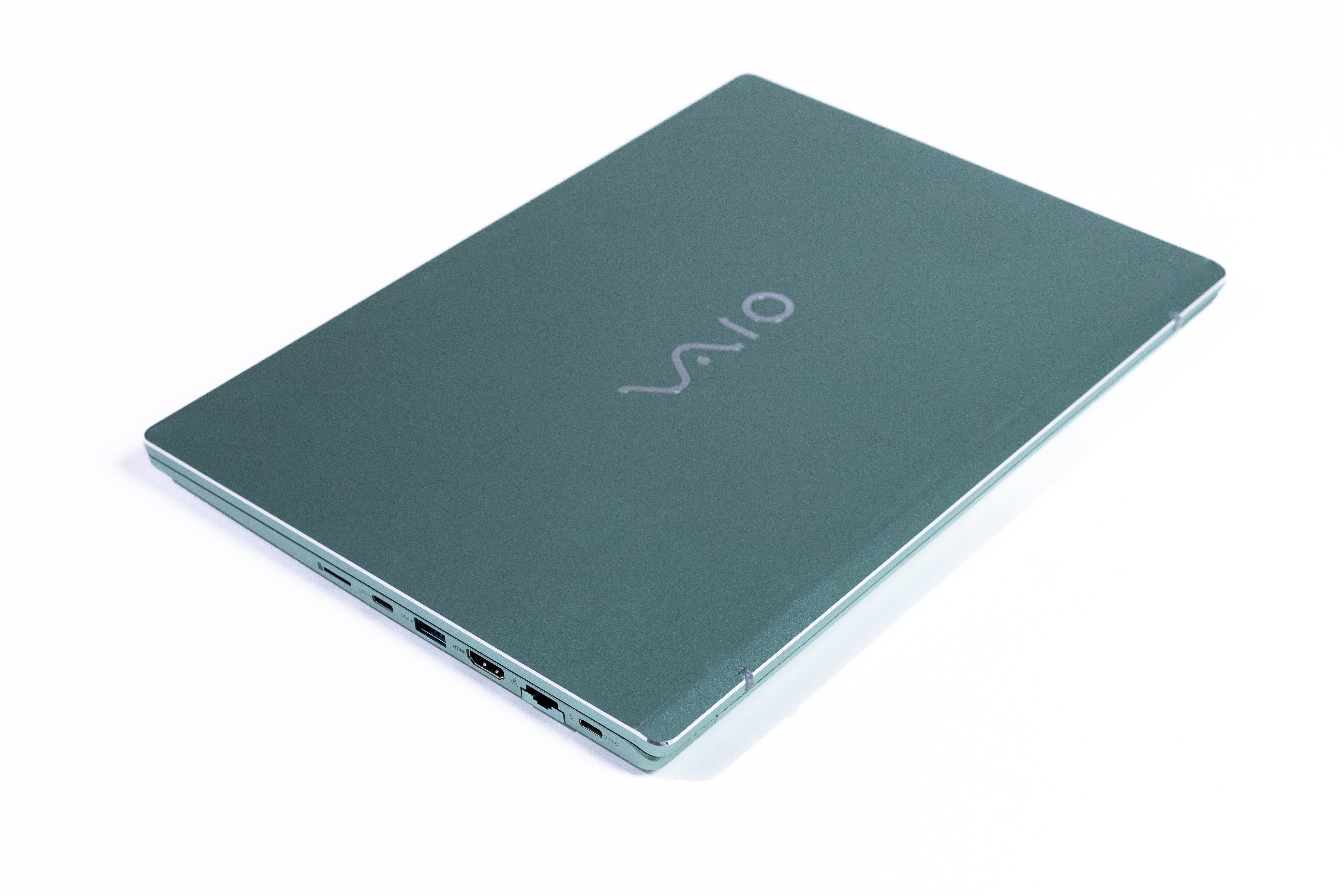 VAIO 14インチ フルHD i3-1005G1 8GB Nvme128GB VAIO 14インチ フルHD