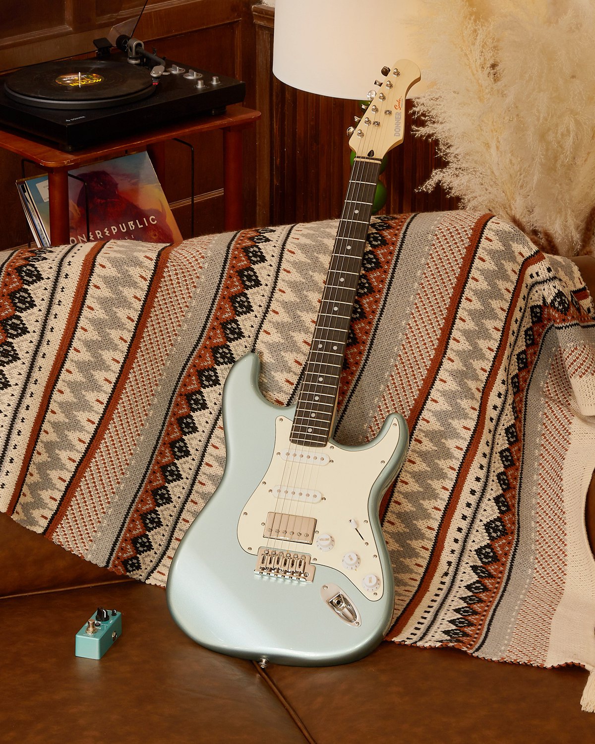 Donner エレキギター DST-152 美品 DONNER ドナー/エレキギター/DST