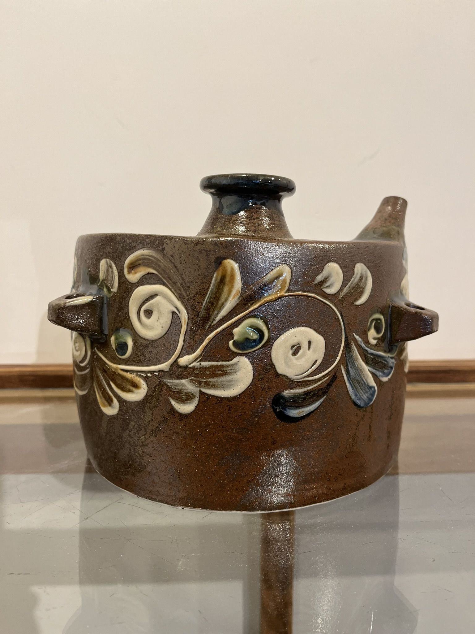 激レア】上江洲茂生 抱瓶 陶器 魚紋 激レア】上江洲茂生 抱瓶 陶器 魚紋