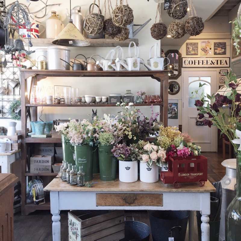 アンティーク家具と雑貨のお店 ビクトリアンクラフト