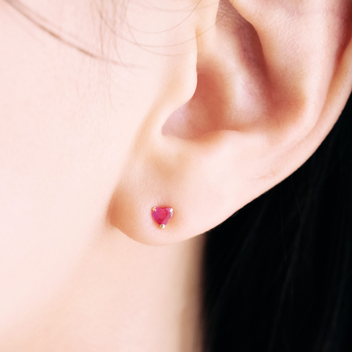 7月誕生石のアクセサリー K18YG ルビー 7月の誕生石 ハートピアス 18金