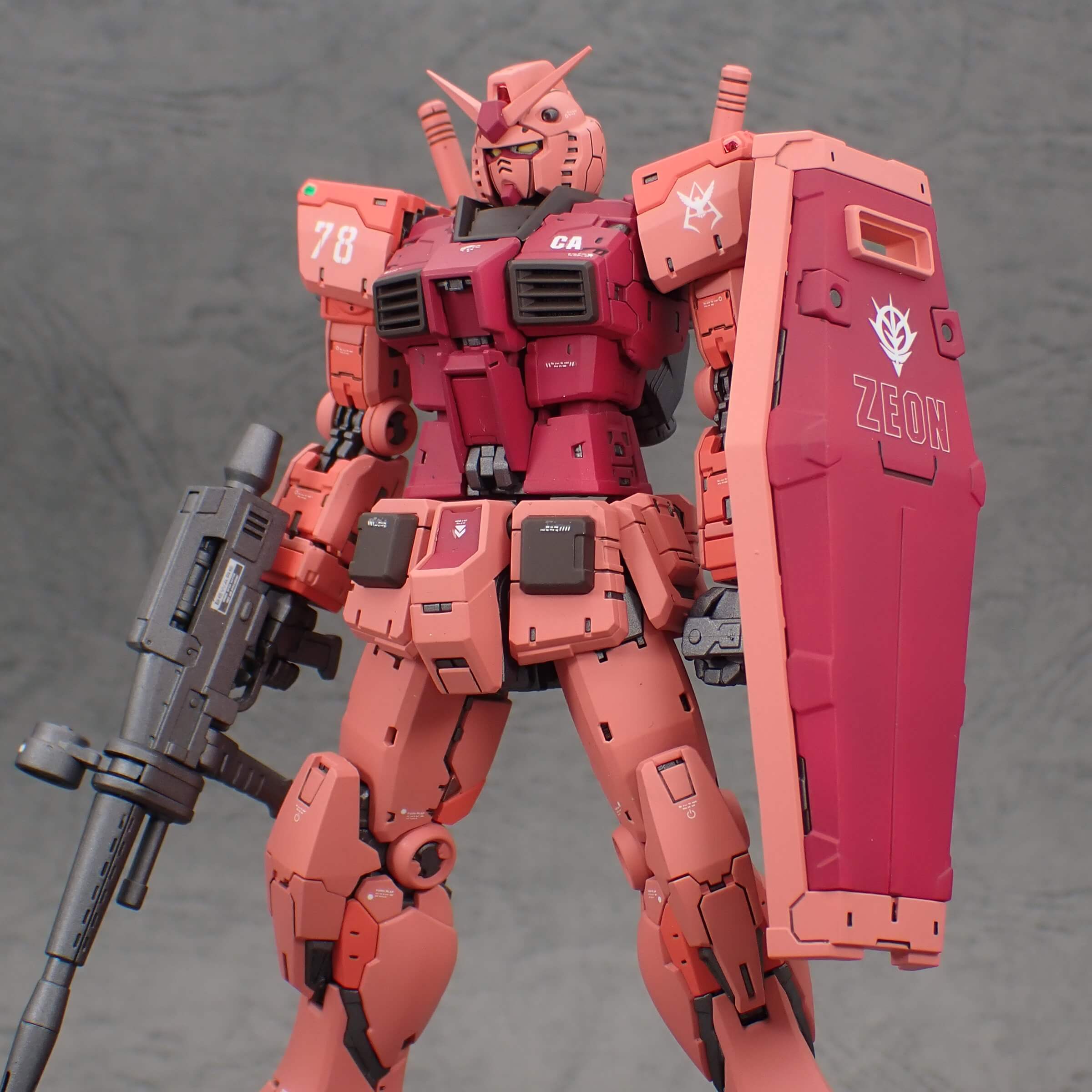 RG ガンダム RX-78-2 ver2.0 塗装完成品 P3075283.jpg