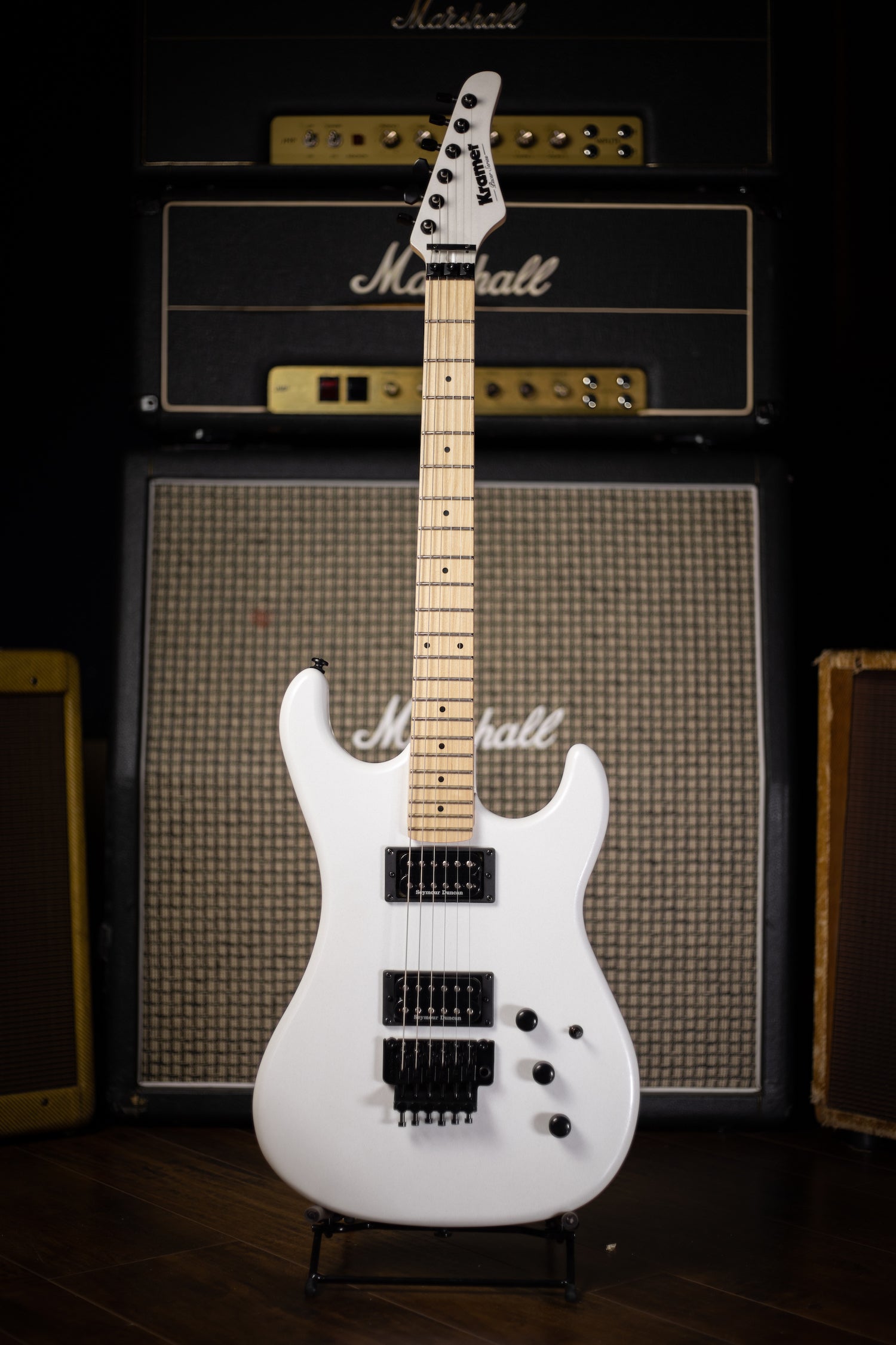 Kramer Pacer Vintage Electric Guitar with Black Hardware - Pearl