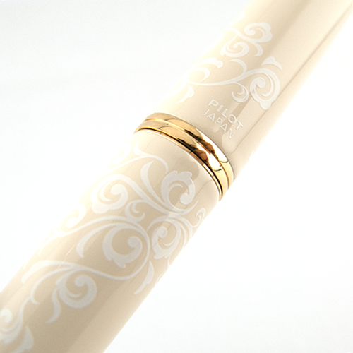 ボールペン レディホワイト 葛｜文具のことなら渡敬文具館