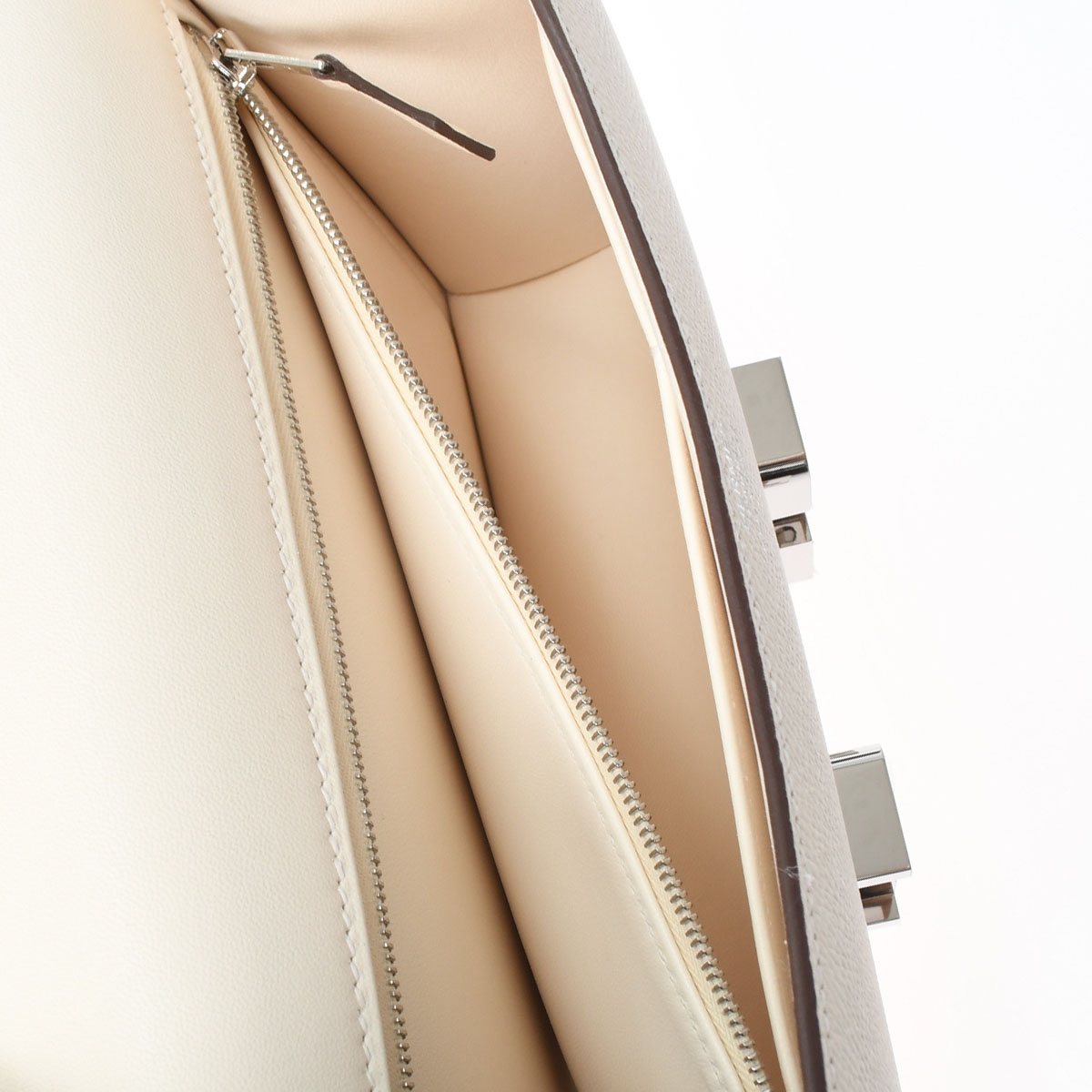 エルメス コンスタンス 24 ミロワール ナタ ヴォーエプソン レディース